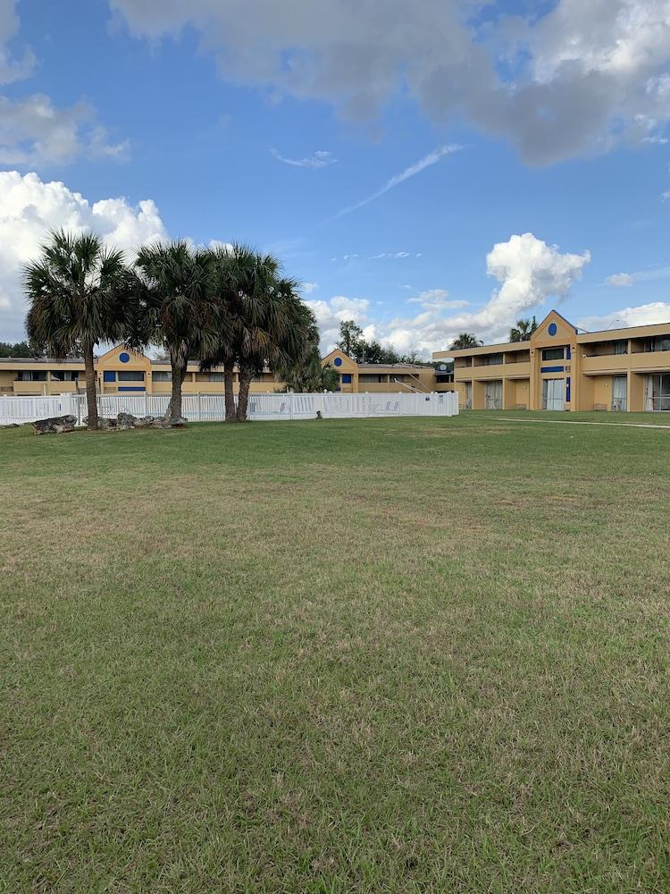 Days Inn By Wyndham Ocala North Eksteriør bilde