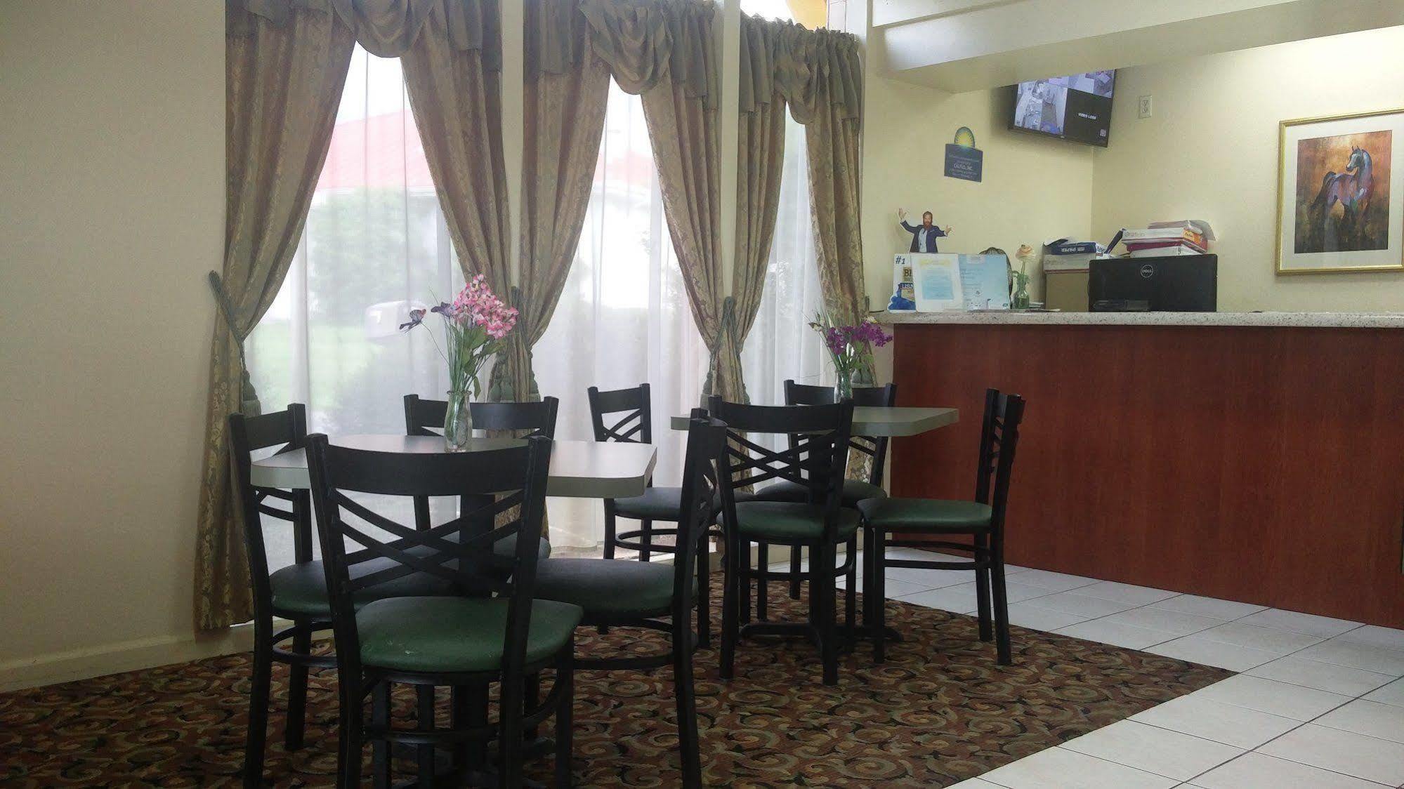 Days Inn By Wyndham Ocala North Eksteriør bilde