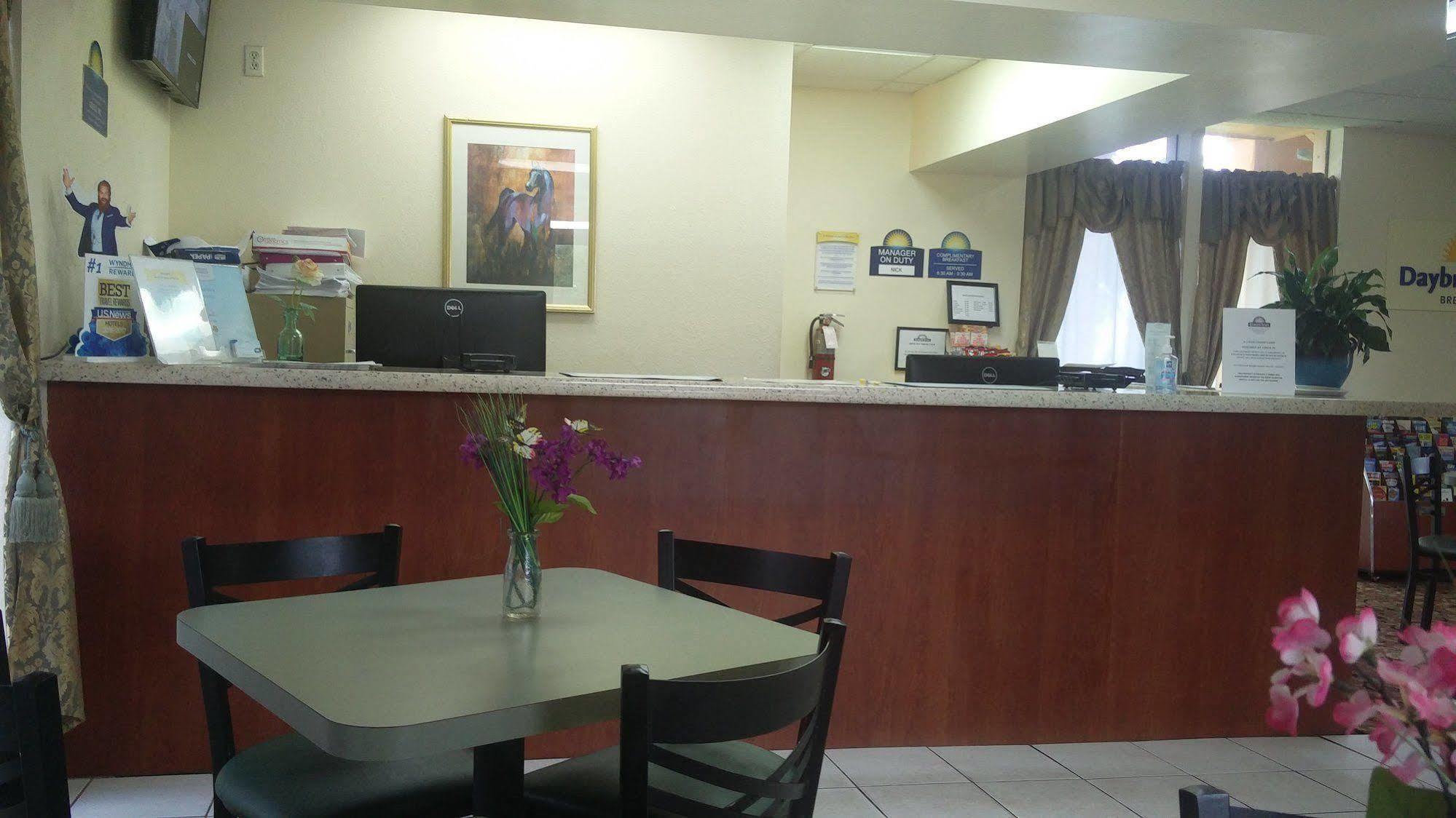Days Inn By Wyndham Ocala North Eksteriør bilde